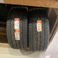 2 pneu(s) ÉTÉ usagé(s) Toyo 305/40R22  9/32