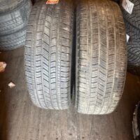 2 pneu(s) ÉTÉ usagé(s) Michelin 265/65R18  8/32   Van centre
