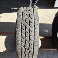 1 pneu(s) ÉTÉ usagé(s) Toyo  LT265/70R17 10E 8/32   Ent2