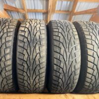 4 pneu(s) HIVER usagé(s) Uniroyal 265/70R17  7/32 et 8/32