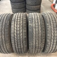 4 pneu(s) HIVER usagé(s) Firestone  LT265/70R17 10E 8/32 et 10/32 clouté(s)  .