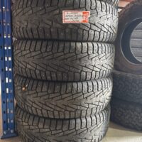4 pneu(s) HIVER usagé(s) Nokian 265/70R17  6/32 et 7/32 clouté(s)