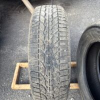 1 pneu(s) HIVER usagé(s) Firestone 235/65R18  9/32