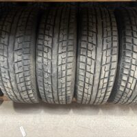 4 pneu(s) HIVER usagé(s) Yokohama 235/65R18  10/32