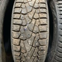 1 pneu(s) HIVER usagé(s) Pirelli 185/60R15  7/32 clouté(s)
