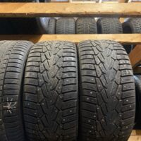 2 pneu(s) HIVER usagé(s) Nokian 245/45R17  7/32 clouté(s)