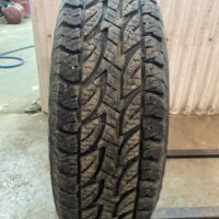 1 pneu(s) ÉTÉ usagé(s) Bridgestone 235/70R16  9/32