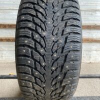 1 pneu(s) HIVER usagé(s) Nokian 285/45R20 12/32 clouté(s)
