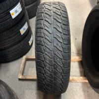 1 pneu(s) ÉTÉ usagé(s) Dunlop 235/75R16  8/32   Stapo
