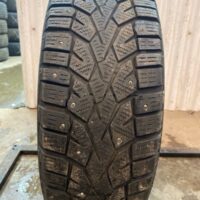 1 pneu(s) HIVER usagé(s) Gislaved 185/65R15  6/32 clouté(s)