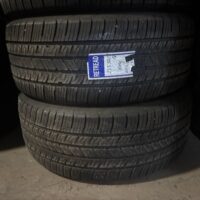 2 pneu(s) ÉTÉ usagé(s) Goodyear 235/50R18  7/32   Stapo