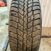 1 pneu(s) HIVER usagé(s) WeatherMaxx 205/55R16  7/32