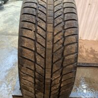 1 pneu(s) HIVER usagé(s) Dynamo 215/60R16  7/32