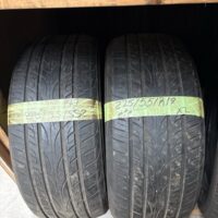 2 pneu(s) ÉTÉ usagé(s) Yokohama 255/55R18  7/32
