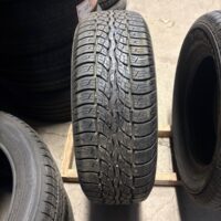 1 pneu(s) ÉTÉ usagé(s) Bridgestone 235/60R16  10/32   Stapo