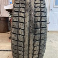 1 pneu(s) HIVER usagé(s) Maxtrek  LT265/70R17 10E 9/32