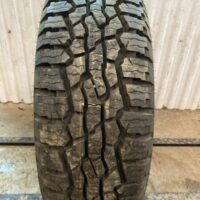 1 pneu(s) HOMOLOGUÉ neuf(s) Nokian  LT245/75R16 10E