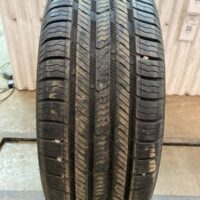 1 pneu(s) ÉTÉ usagé(s) Nokian 235/55R19  9/32   Take-off