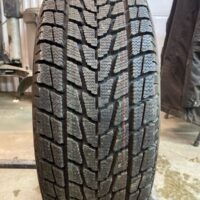 1 pneu(s) HIVER usagé(s) Toyo 235/60R17  11/32   Take-off