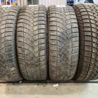 4 pneu(s) HIVER usagé(s) Goodyear  LT245/75R16 10E 7/32 et 9/32   2 x7/32 , 1x9/32 & 1x 14/32