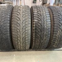 4 pneu(s) HIVER usagé(s) Nokian  LT235/65R16 10E 8/32 et 9/32