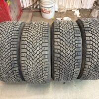4 pneu(s) HIVER usagé(s) Continental 235/35R19  11/32
