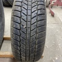 1 pneu(s) HIVER usagé(s) Dynamo 205/55R16  10/32