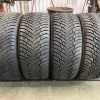 4 pneu(s) HIVER usagé(s) Nokian 225/45R18  10/32