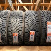 4 pneu(s) HIVER usagé(s) Gislaved 225/60R17  7/32 et 9/32