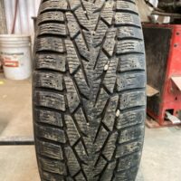 1 pneu(s) HIVER usagé(s) Nokian 205/60R16  8/32