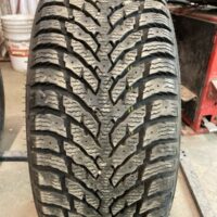 1 pneu(s) HIVER usagé(s) Nokian 225/45R18  9/32