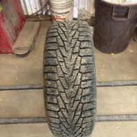 1 pneu(s) HIVER usagé(s) Nokian 235/55R18  11/32