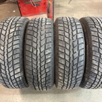 4 pneu(s) HIVER usagé(s) WeatherMaxx 215/65R16  9/32