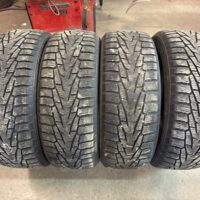 4 pneu(s) HIVER usagé(s) Nokian 215/55R18  9/32 et 10/32
