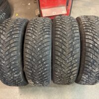 4 pneu(s) HIVER usagé(s) Nokian 185/65R15  7/32 et 8/32 clouté(s)