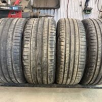 4 pneu(s) ÉTÉ usagé(s) Pirelli 275/30R20  7/32  runflat(s) Kit stagger 2 X 245/35/20