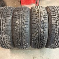 4 pneu(s) HIVER usagé(s) BFGoodrich 215/60R17  11/32