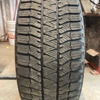 1 pneu(s) HIVER usagé(s) Bridgestone 225/45R18  8/32
