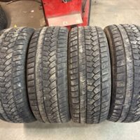 4 pneu(s) HIVER usagé(s) Ovation 205/55R16  7/32