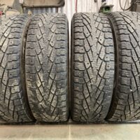 4 pneu(s) HIVER usagé(s) Nokian  LT245/75R16 10E 8/32 clouté(s)  Manque de clous à certains endroits