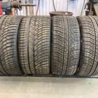 4 pneu(s) HIVER usagé(s) Michelin 275/30R20  8/32 et 9/32   Kit stagger avec 2 X 245/35/20