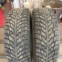 2 pneu(s) HIVER usagé(s) Nokian  LT265/70R17 10E 18/32 et 18/32 clouté(s)  Take-off