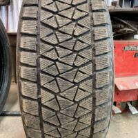 1 pneu(s) HIVER usagé(s) Bridgestone 285/45R22  10/32
