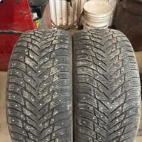2 pneu(s) HIVER usagé(s) Nokian 255/45R19  8/32 clouté(s)