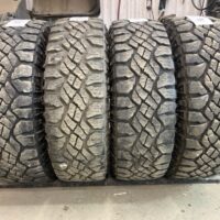 4 pneu(s) HOMOLOGUÉ usagé(s) Goodyear  LT245/75R17 10E 10/32 et 11/32   **
