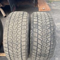 2 pneu(s) HIVER usagé(s) Bridgestone 275/50R20  8/32