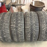 4 pneu(s) HIVER usagé(s) Pirelli 255/45R20  7/32 et 8/32