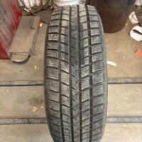 1 pneu(s) HIVER usagé(s) Goodyear 235/65R17  11/32