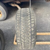 1 pneu(s) HIVER usagé(s) Bridgestone 275/50R20  7/32