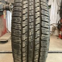 1 pneu(s) ÉTÉ usagé(s) Goodyear 265/70R17  12/32   .